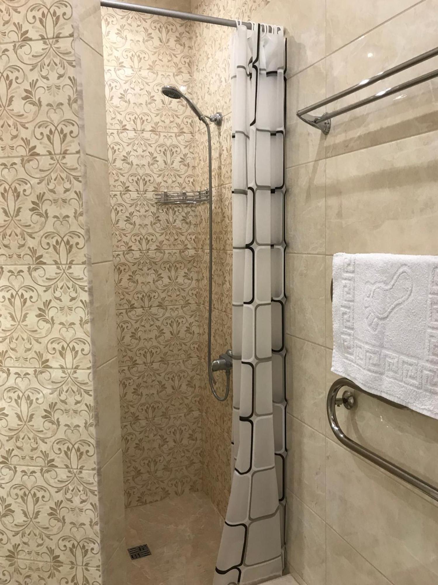 Light Apartments Chernihiv Ngoại thất bức ảnh