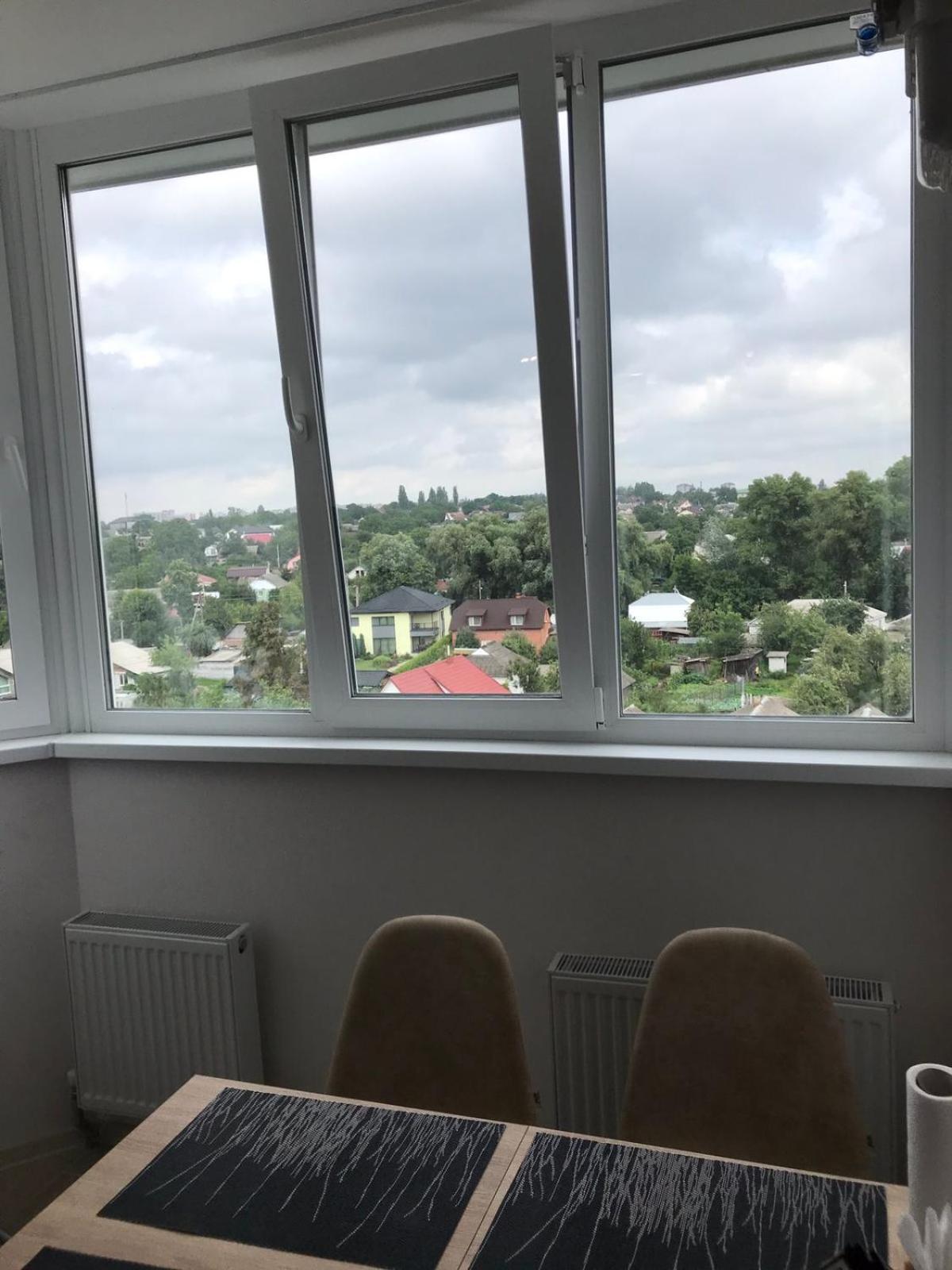 Light Apartments Chernihiv Ngoại thất bức ảnh