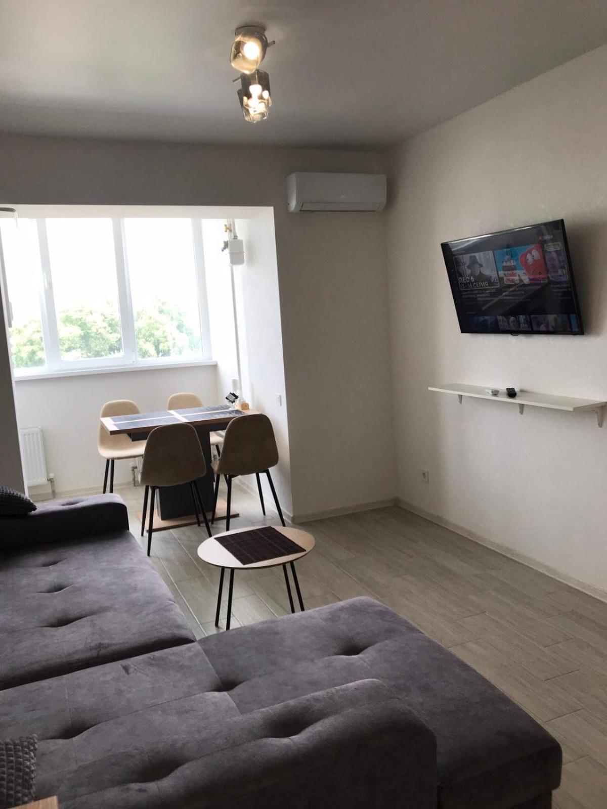 Light Apartments Chernihiv Ngoại thất bức ảnh