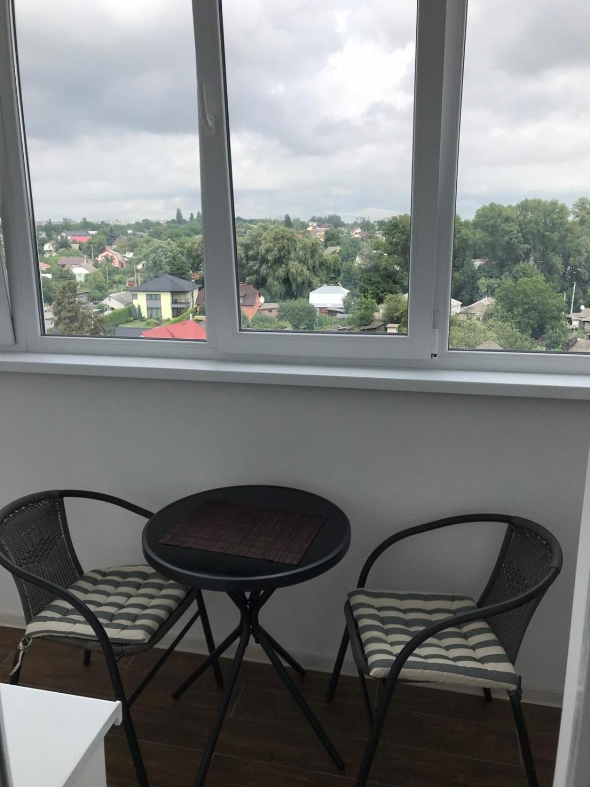 Light Apartments Chernihiv Ngoại thất bức ảnh