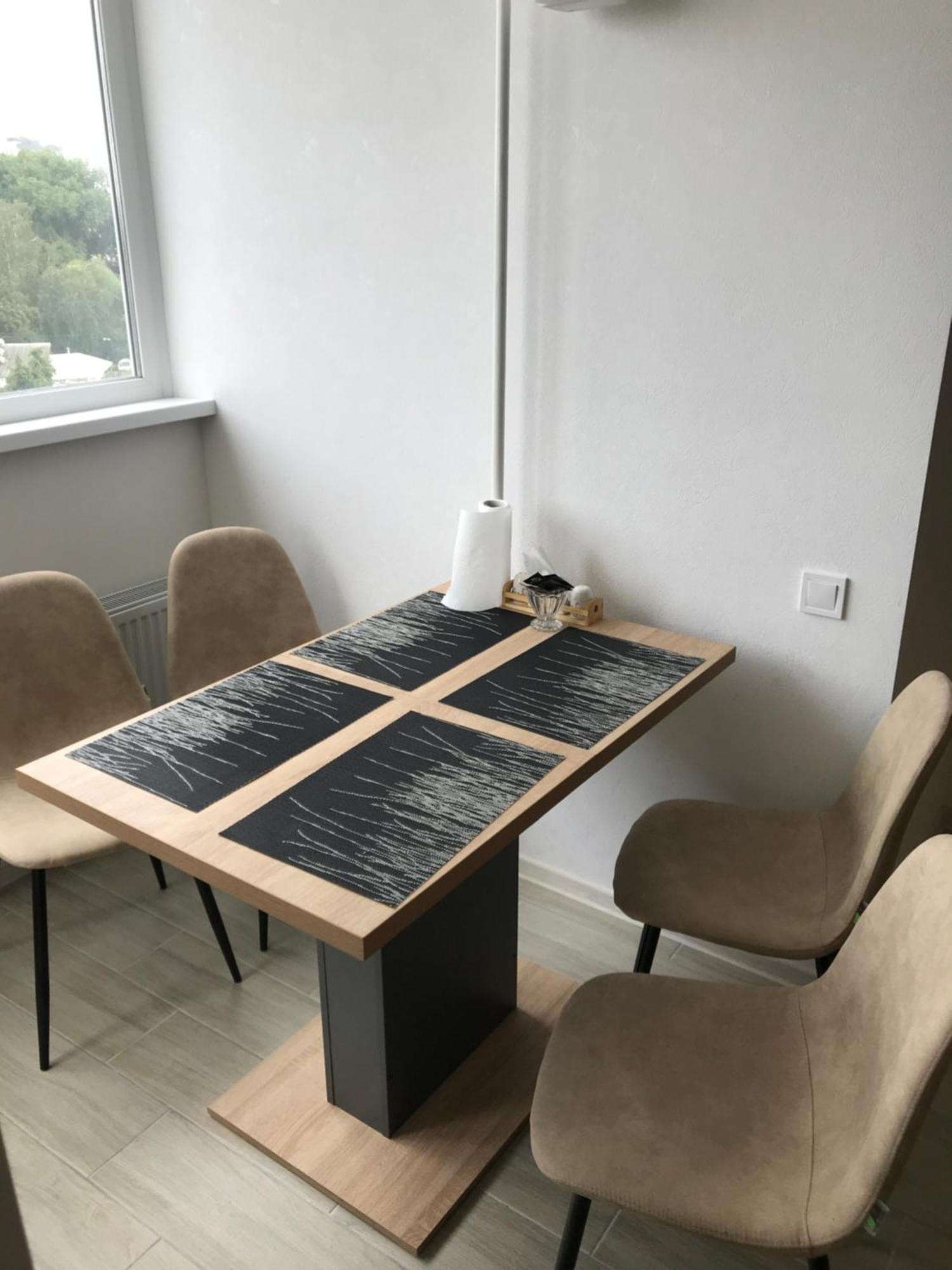Light Apartments Chernihiv Ngoại thất bức ảnh