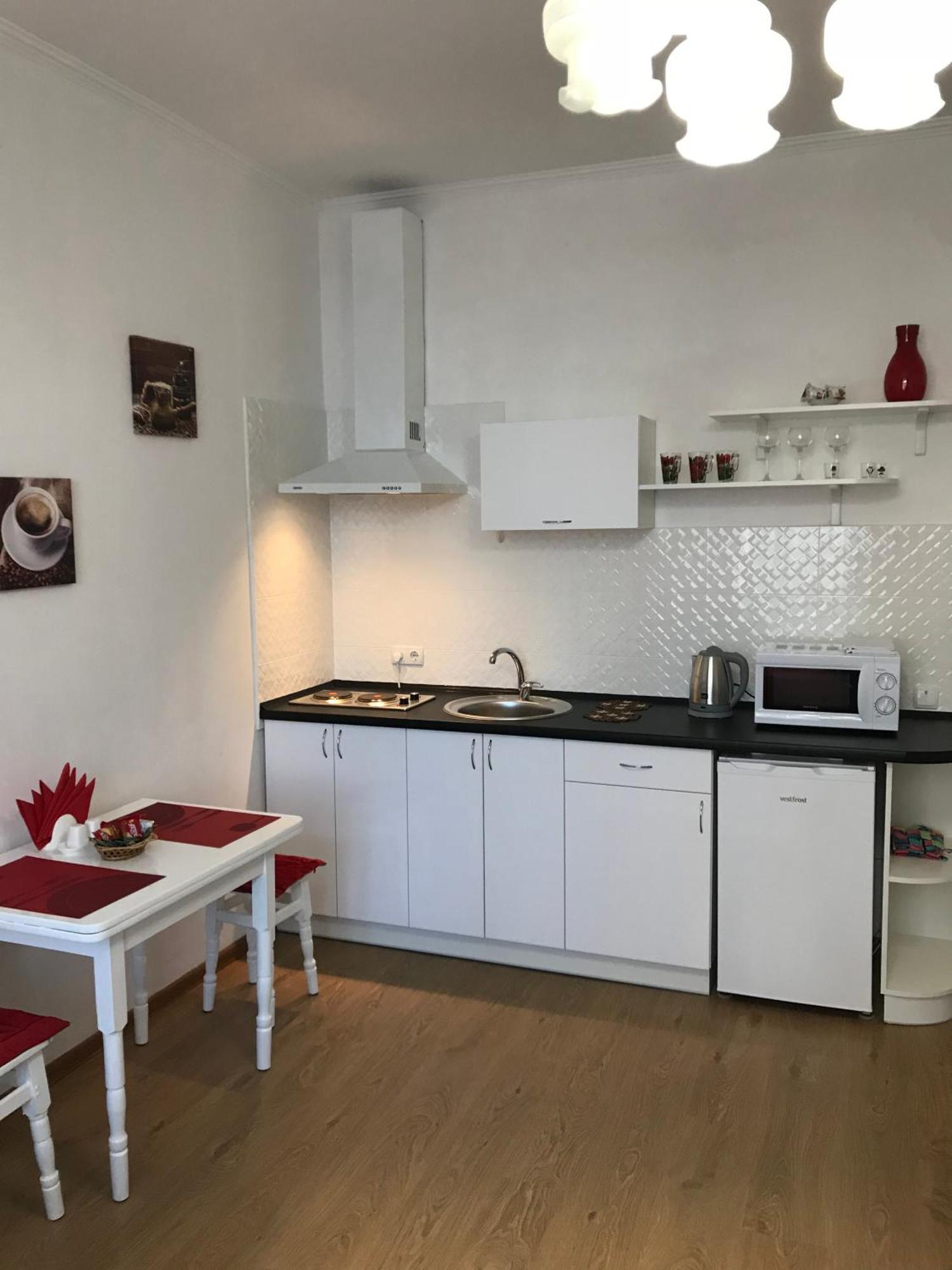 Light Apartments Chernihiv Ngoại thất bức ảnh
