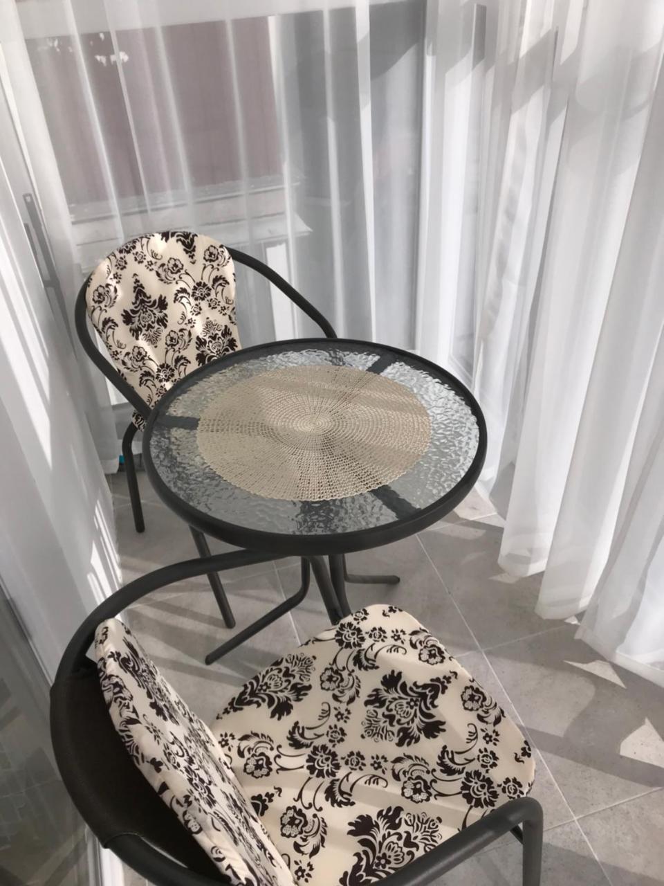 Light Apartments Chernihiv Ngoại thất bức ảnh